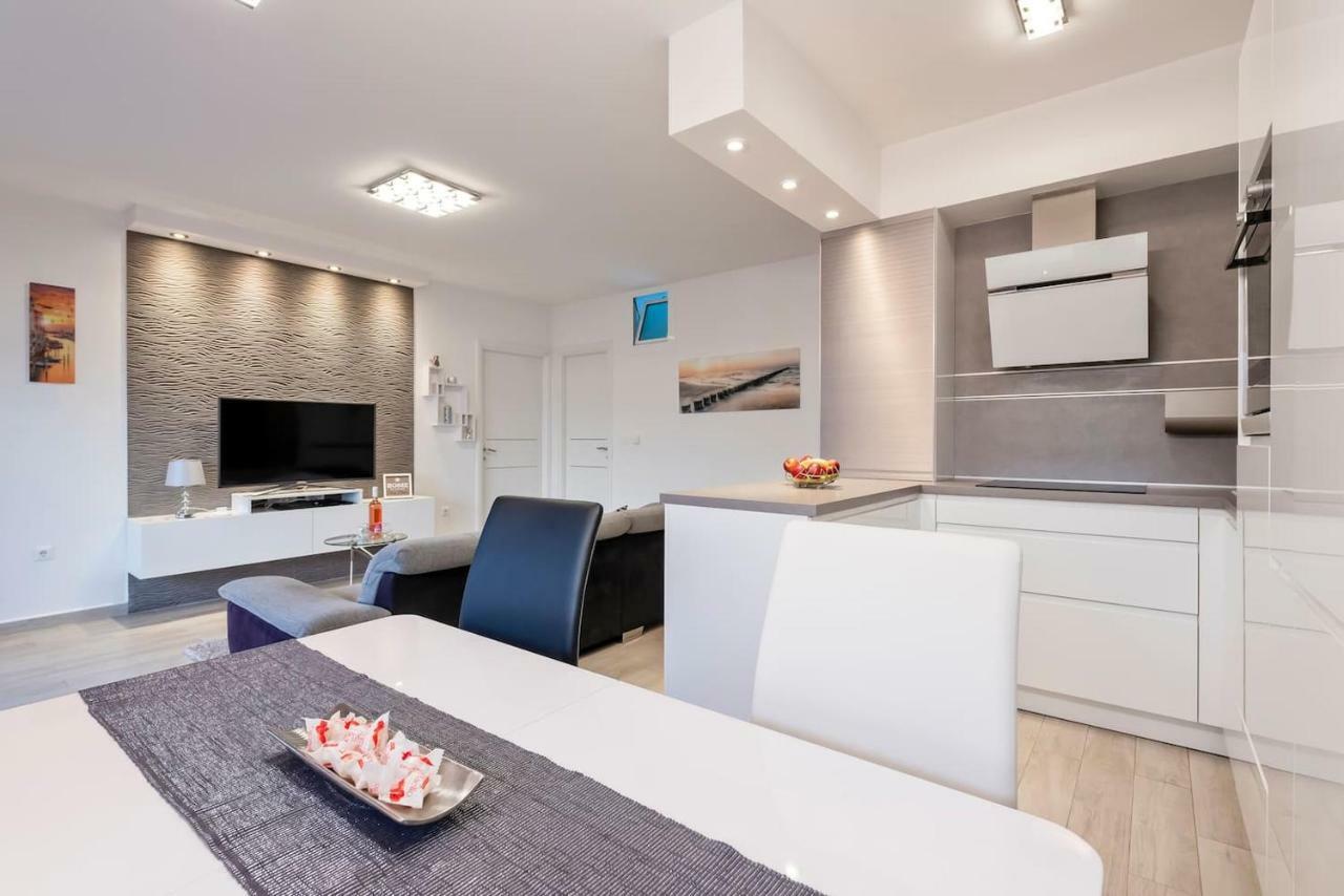 L'Aurora Luxury Apartment زادار المظهر الخارجي الصورة