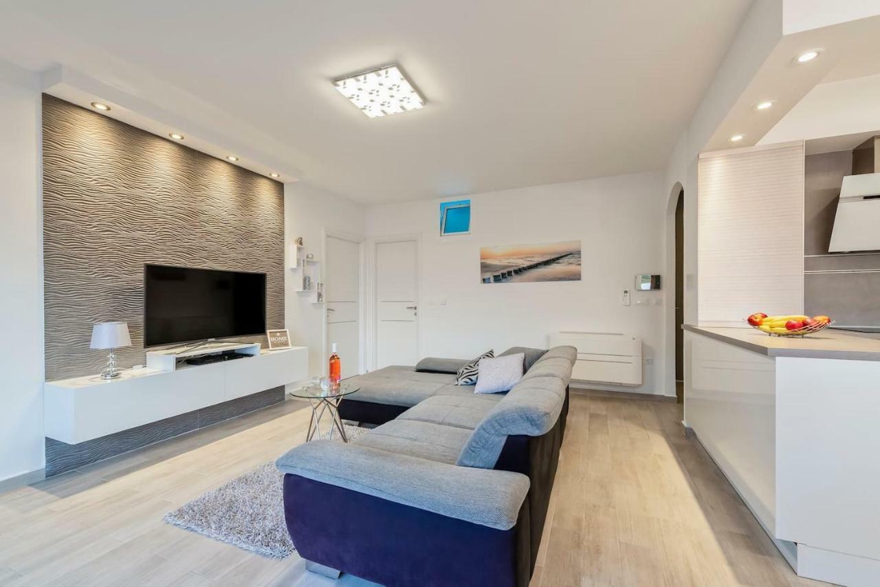L'Aurora Luxury Apartment زادار المظهر الخارجي الصورة